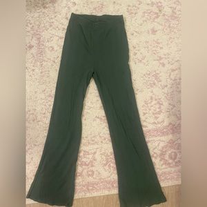 Aerie green ribbed flare leggings